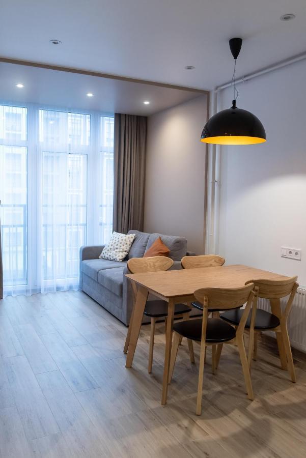 Dream Life Apartment リヴィウ エクステリア 写真